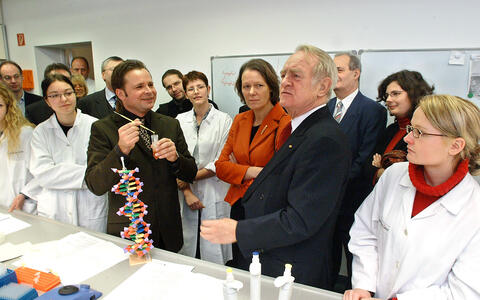 group in a lab